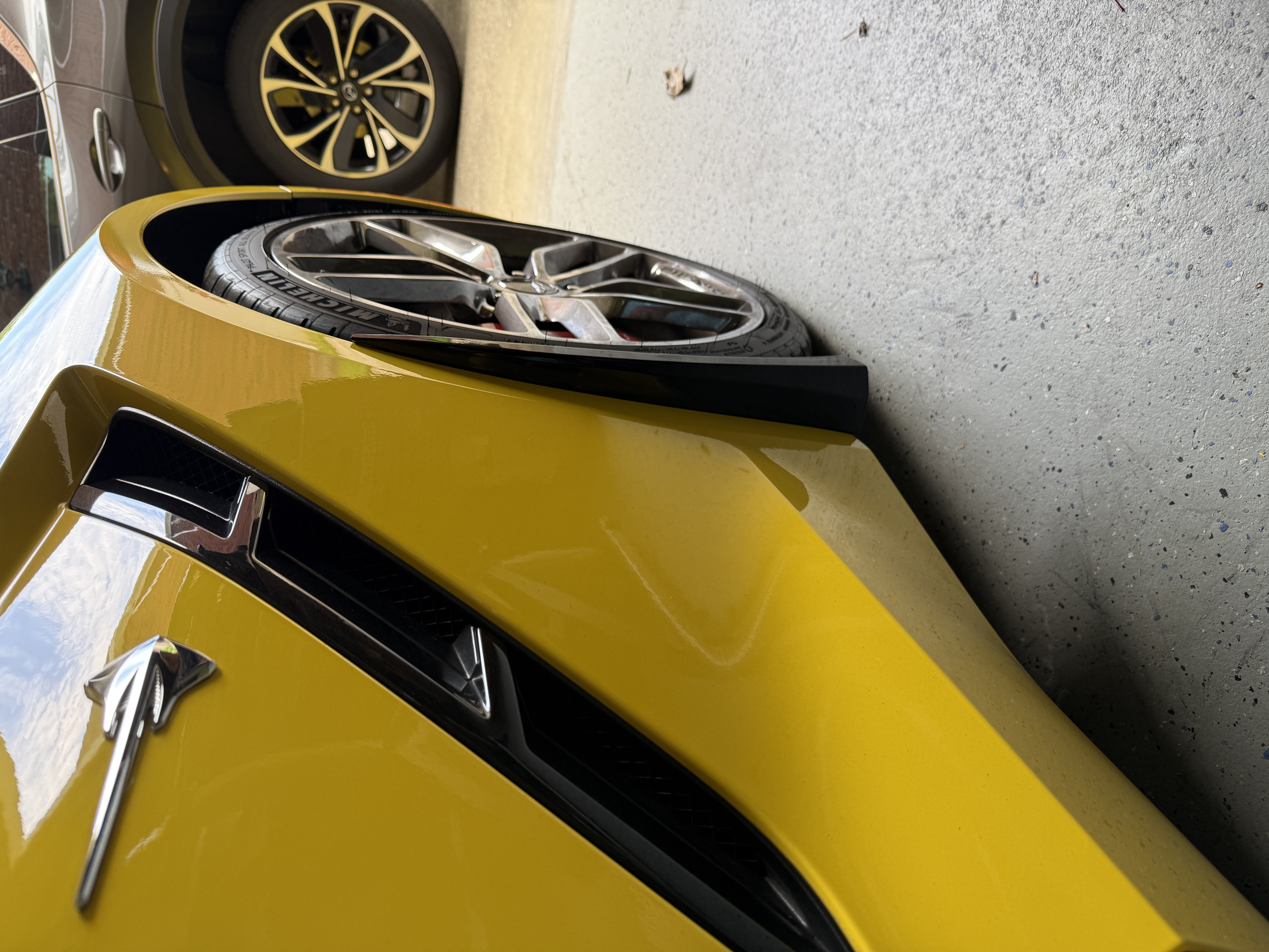 EOS Splash Guard